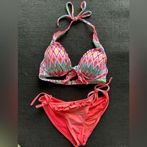 Victoria Secret Top 32C, medium bottom bikini
